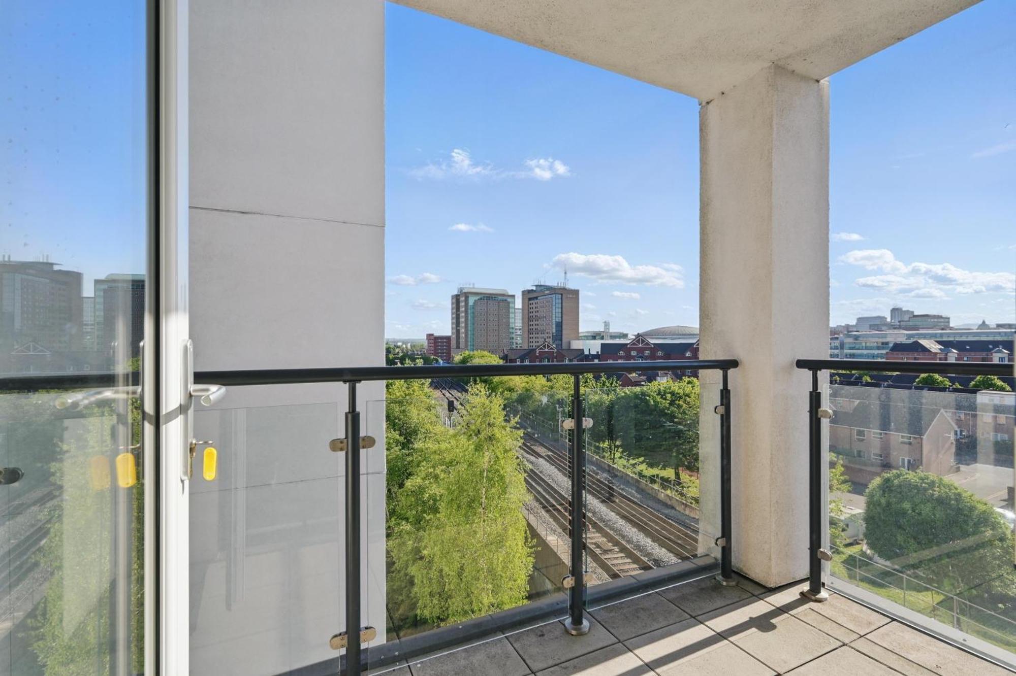 Central Belfast Apartments Sandford Exterior photo